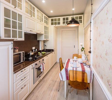 Как правильно распределить шкафы на кухне?